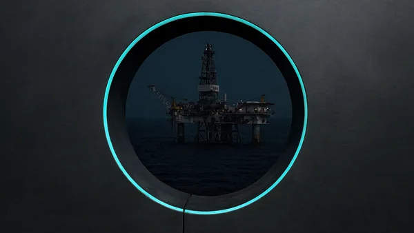 تعلن الإمارات عن خروجها من أوبك، ويحذر جيه بي مورغان من تأثير إغلاق مضيق هرمز